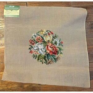 Vtg Bucilla Decorator Wool Tapestry Needlepoint Antique Canvas Floral‎ 23"x23"